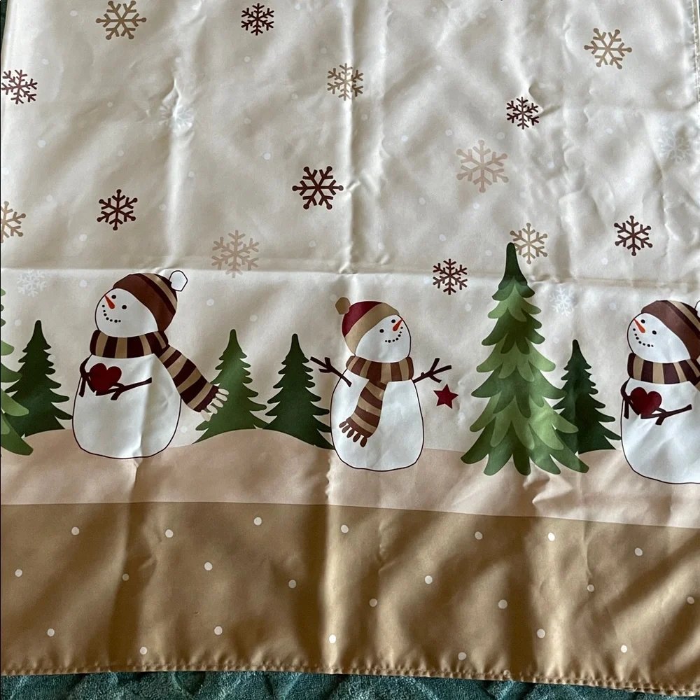 Snowman “Heartland” Shower Curtain and hooks